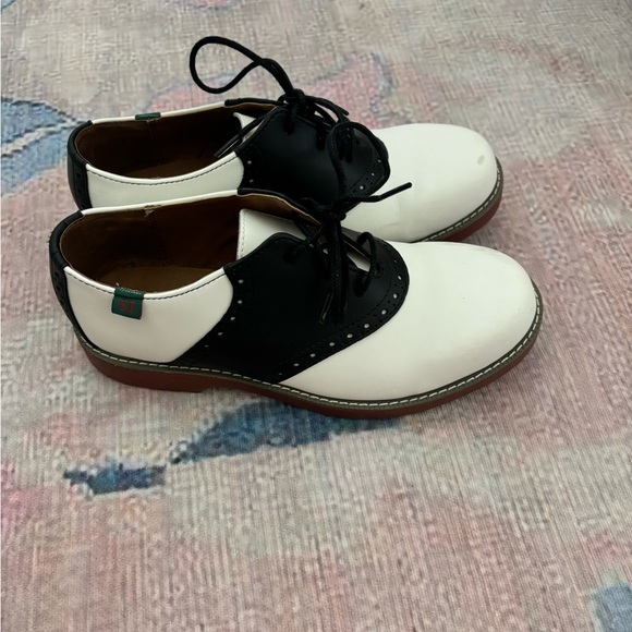 Saddle Shoes size 7 - Picture 2 of 7